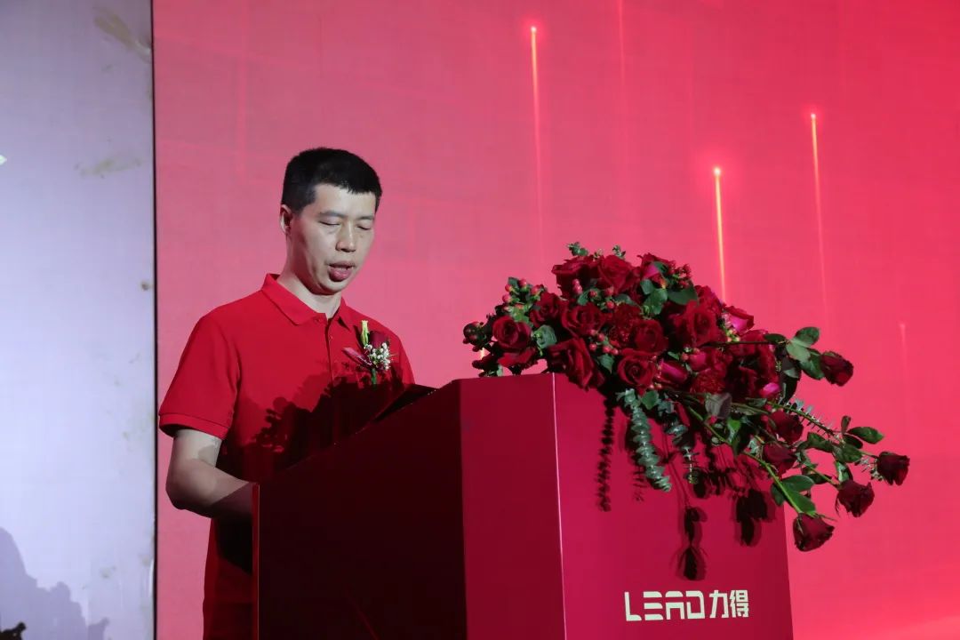 1687246283218272.jpg 老員工郭忠慧發(fā)言.jpg